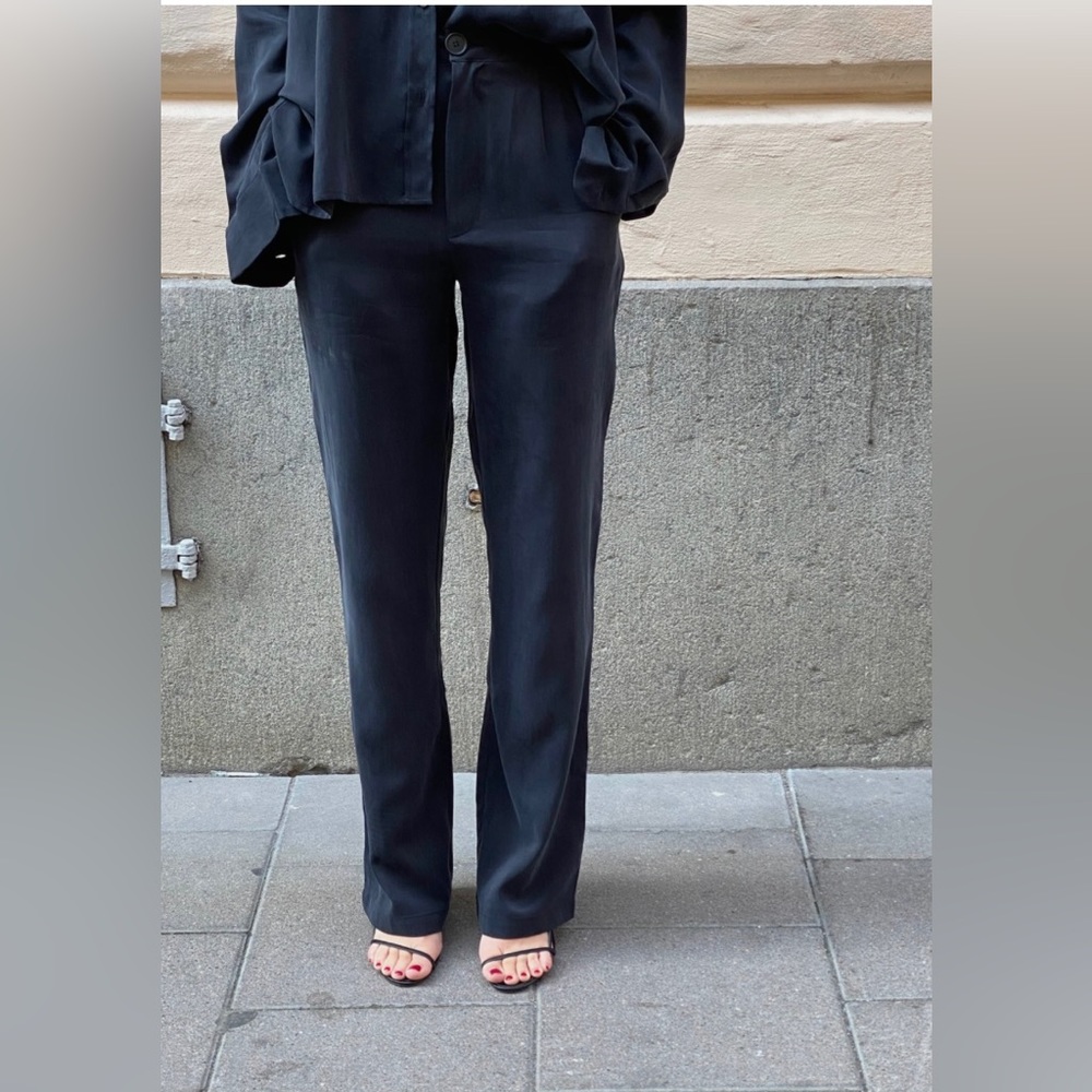 Djerf avenue ash on the go pant size xs